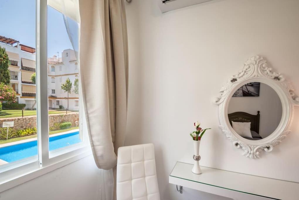 Apartamento Con Piscina Cerca Del Golf En Atalaya - Atalaya Del Golf 31 Estepona Exterior photo